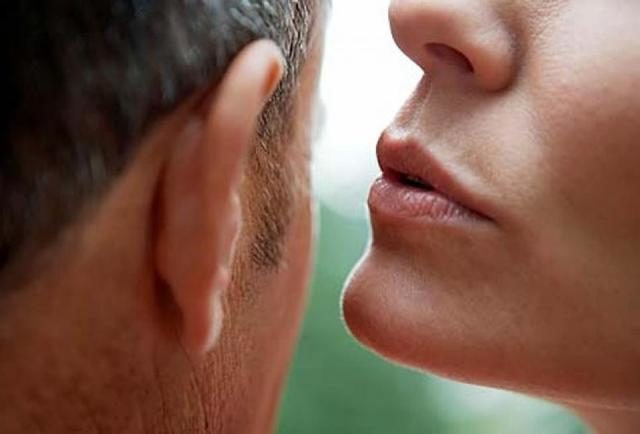 Голос женщины привлекает мужчин